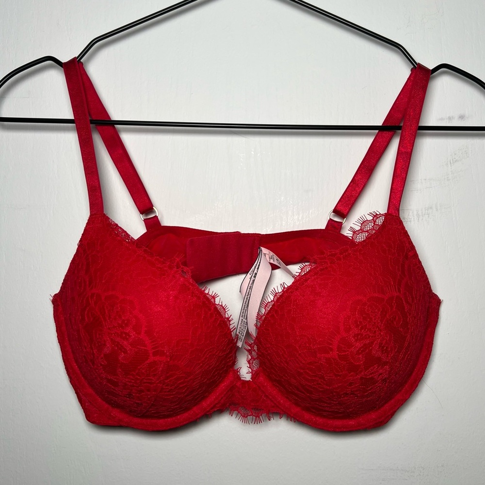 Victoria’s Secret 36C Red Lace Dream Angels Push Up Bra